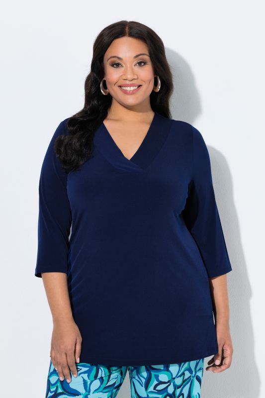 Matte Jersey V-Neck Swing Vented Three Quarter Sleeve Tunic