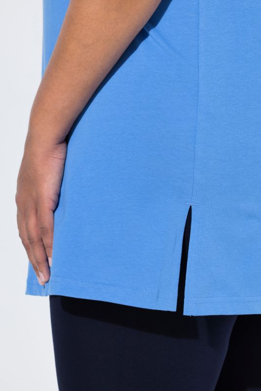 Short Sleeve V-Neck Knit Tunic