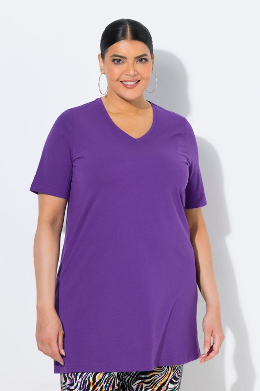 Short Sleeve V-Neck Knit Tunic