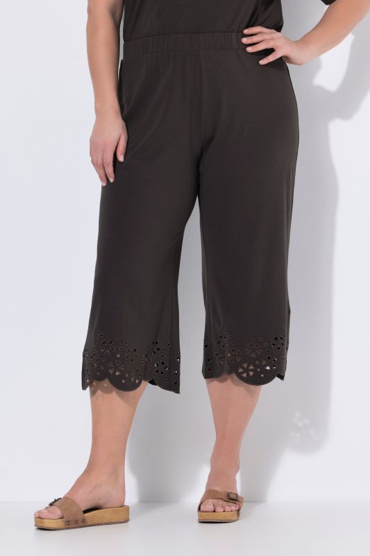 Панталон 7/8 с флорална бродерия