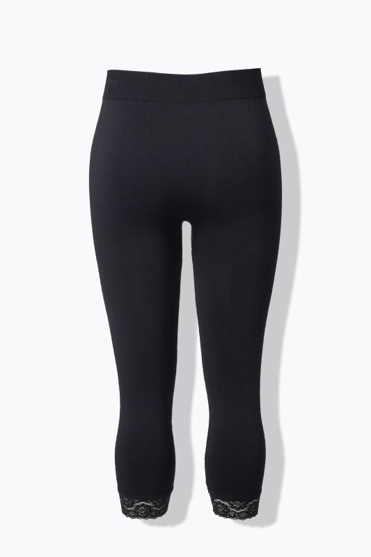 Клин капри с дантелен подгъв