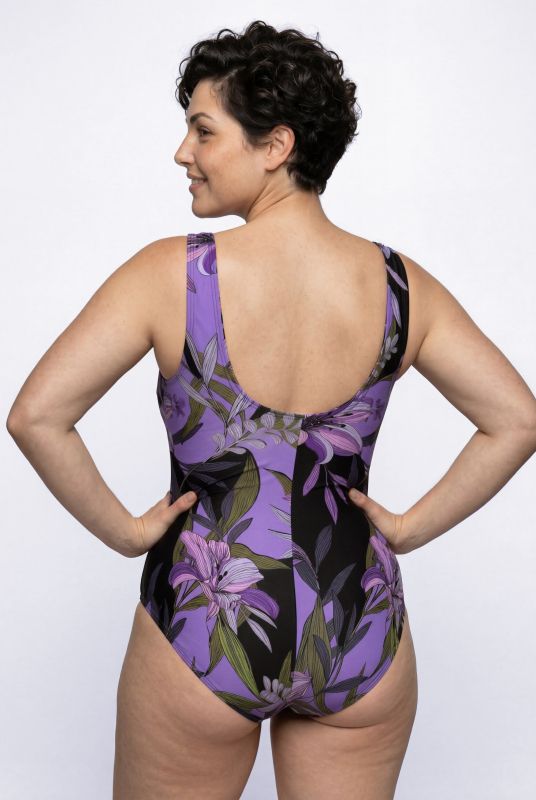 Бански с принт на лилии