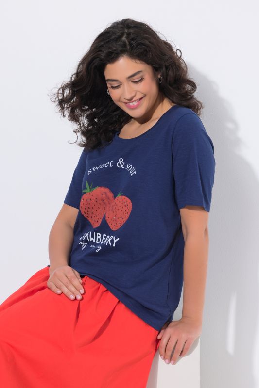 Тениска с надпис и принт на ягоди