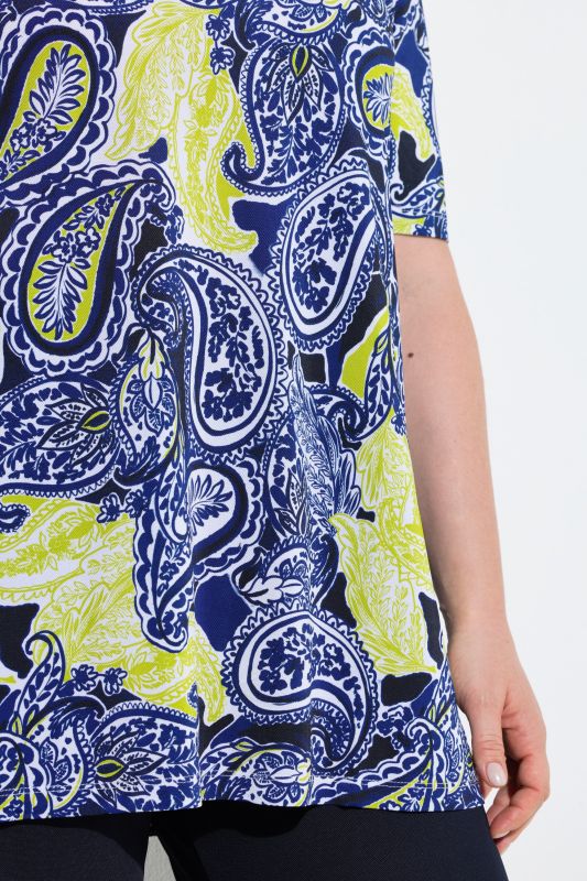 Striking Two-Tone Paisley Slinky Blouse
