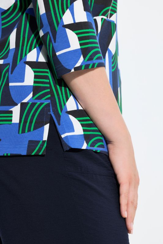 Тениска с геометрични акценти