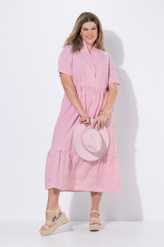 Рокля с райета и яка