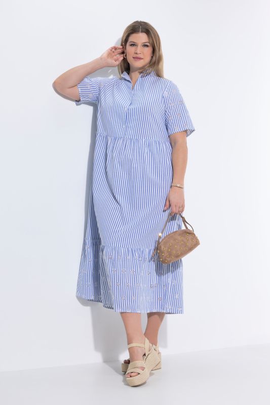 Рокля с райета и яка