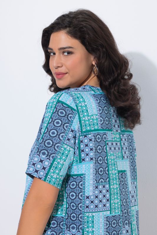 Patchwork Print Sweetheart Neckline Tee