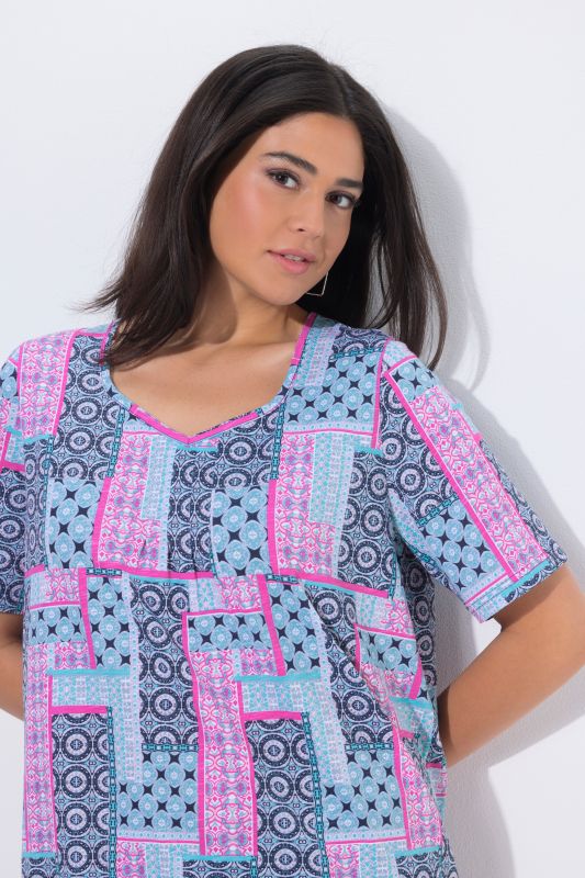 Patchwork Print Sweetheart Neckline Tee