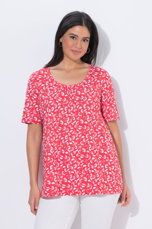 Strawberry Print Short Sleeve Scoop Neck Tee