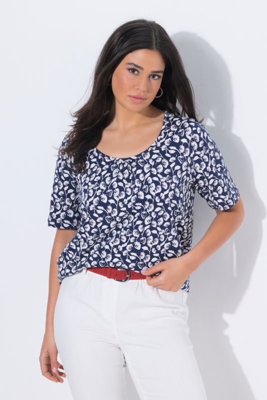 Strawberry Print Short Sleeve Scoop Neck Tee