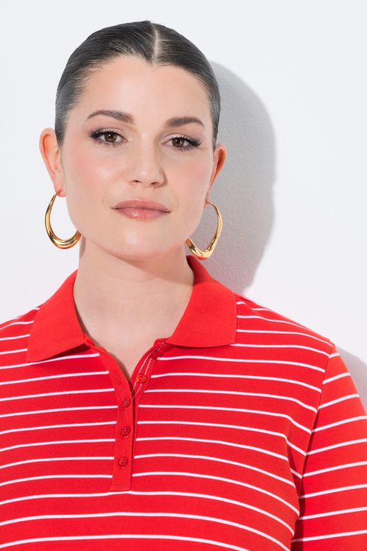 Блуза с яка и райета