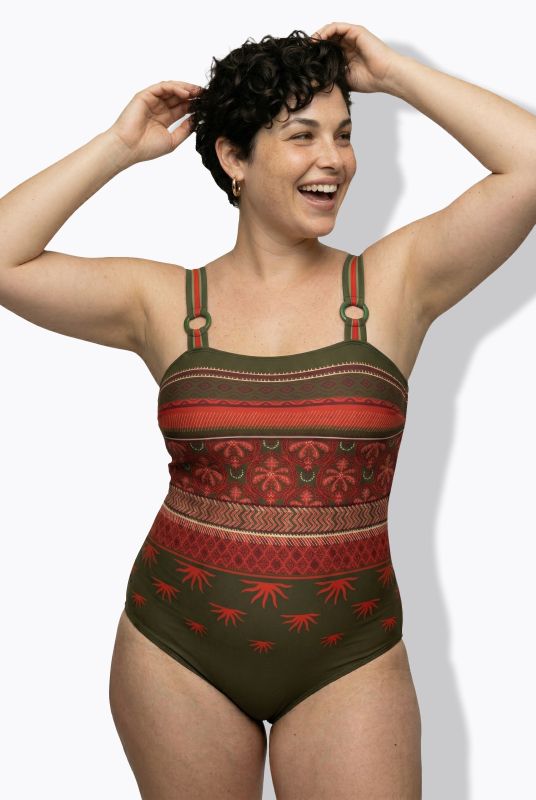 Бански с бохо райета