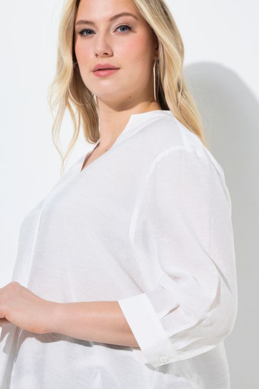 Риза разкроена с яка