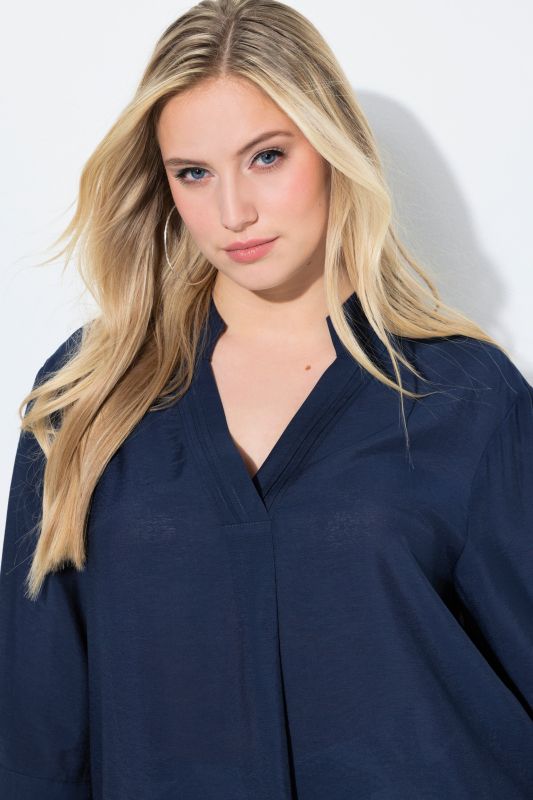 Риза разкроена с яка