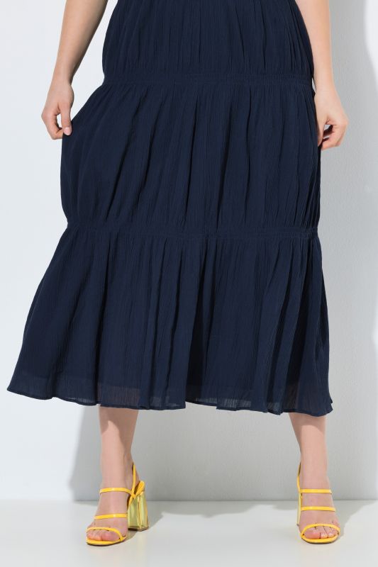 Рокля с шевови акценти