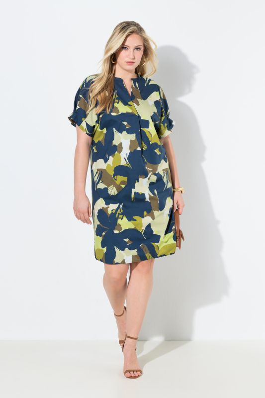 Рокля с флорален принт в земни цветове