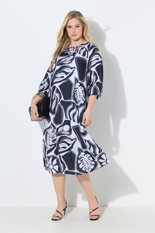 Рокля с графичен тропически принт