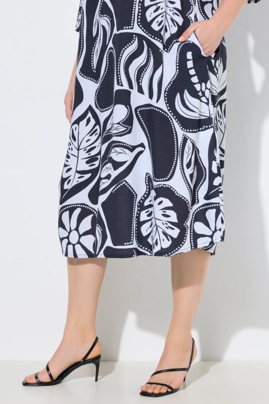 Рокля с графичен тропически принт