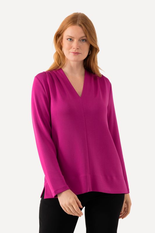 Pleat Shoulder Detail V-Neck Stretch Knit Top