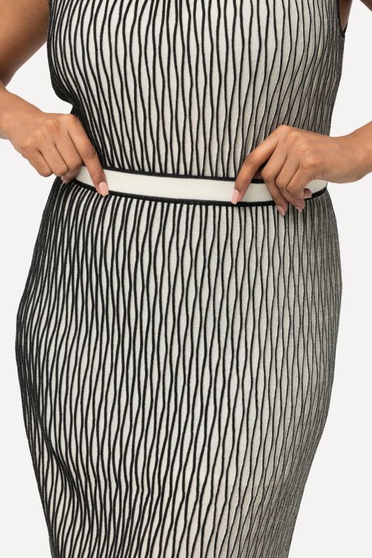 Textured Wool Blend Elastic Waist Skirt