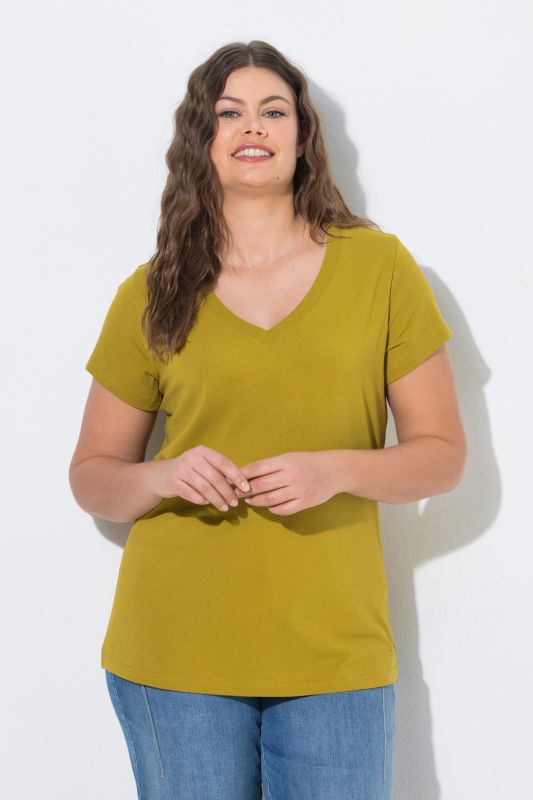 V-Neck Short Sleeve Tee