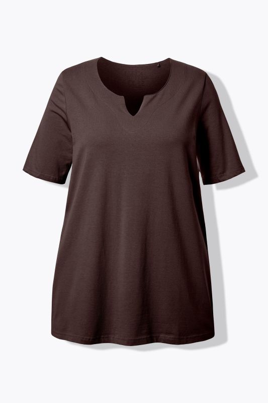 Essential Notch Neck Stretch Tee