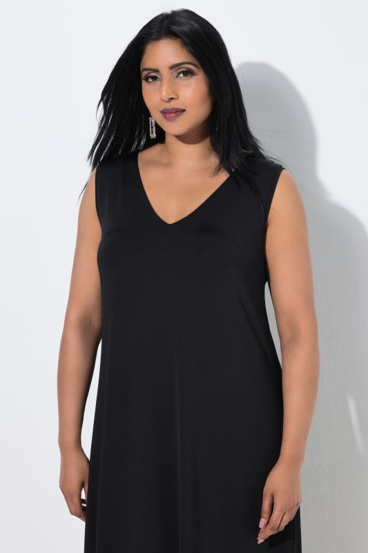 Sleeveless Stretch Knit V-Neck Dress