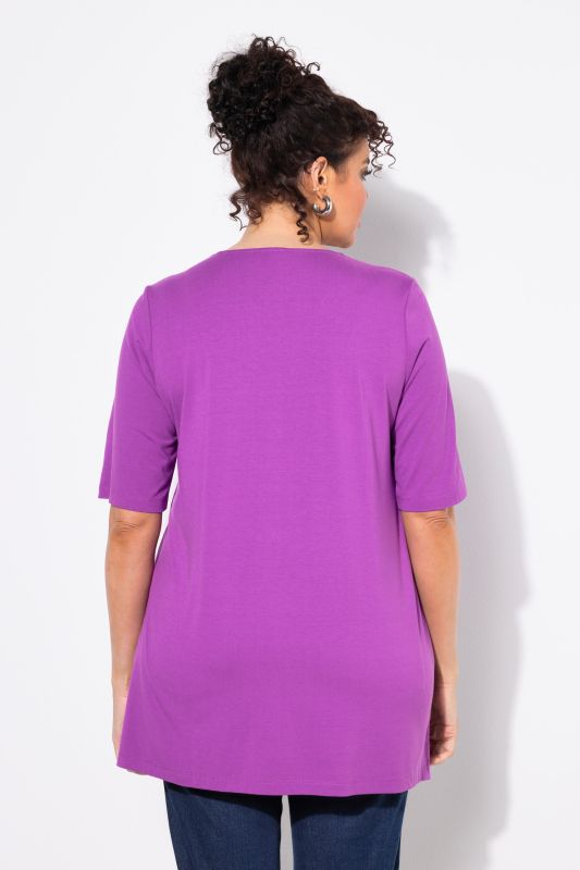 Beaded V-Neck Short Sleeve Tee