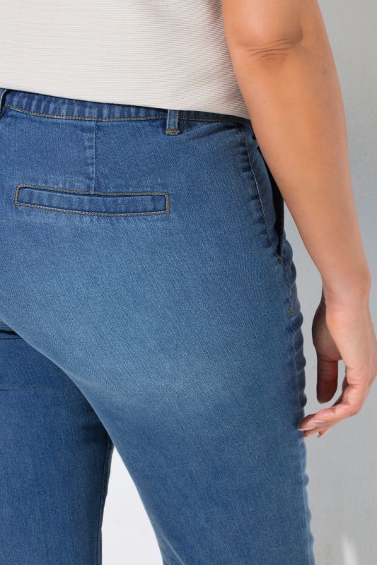 Stretch-Fit Comfort Waist Jeans