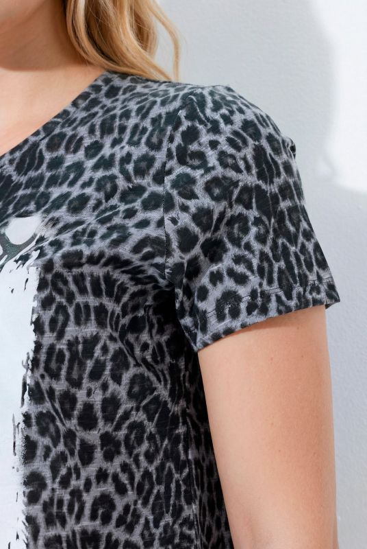 Leopard Print Deer Graphic Tee