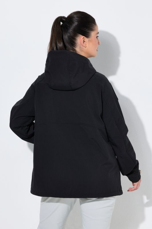 Яке от Softshell с контрастни акценти