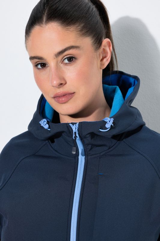 Яке от Softshell с контрастни акценти